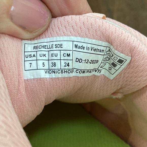 Vionic sneakers - Picture 5 of 14